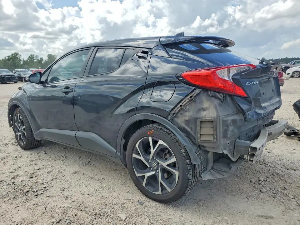 2018 TOYOTA C-HR XLE  