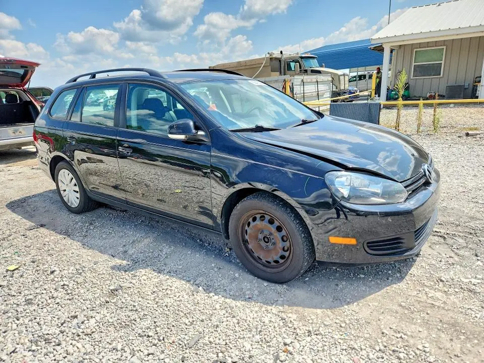 2011 VOLKSWAGEN JETTA S  