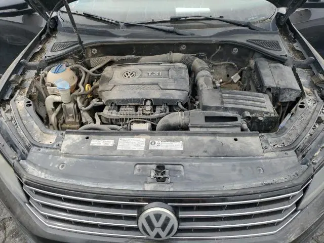 2017 VOLKSWAGEN PASSAT S  