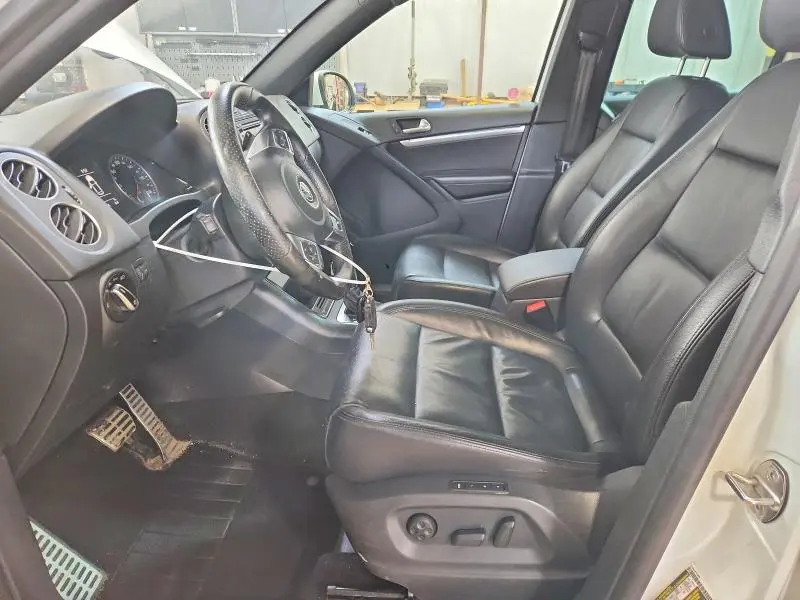 2014 VOLKSWAGEN TIGUAN S  