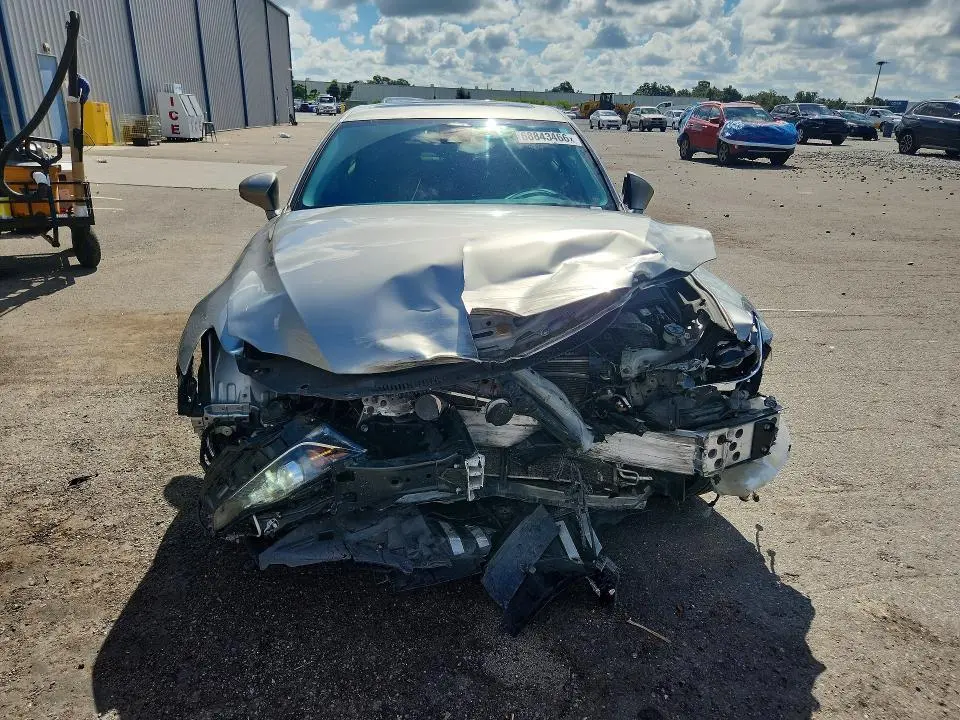 2017 LEXUS IS 200T  