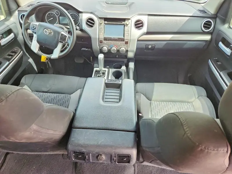 2017 TOYOTA TUNDRA CREWMAX SR5  