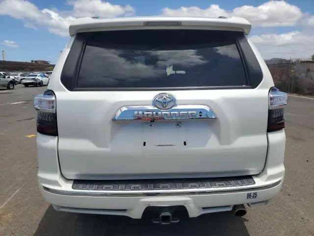 2011 TOYOTA 4RUNNER SR5  