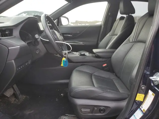 2021 TOYOTA VENZA LE  