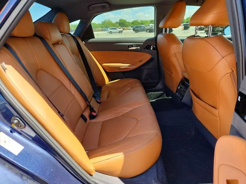 2019 TOYOTA AVALON LIMITED  