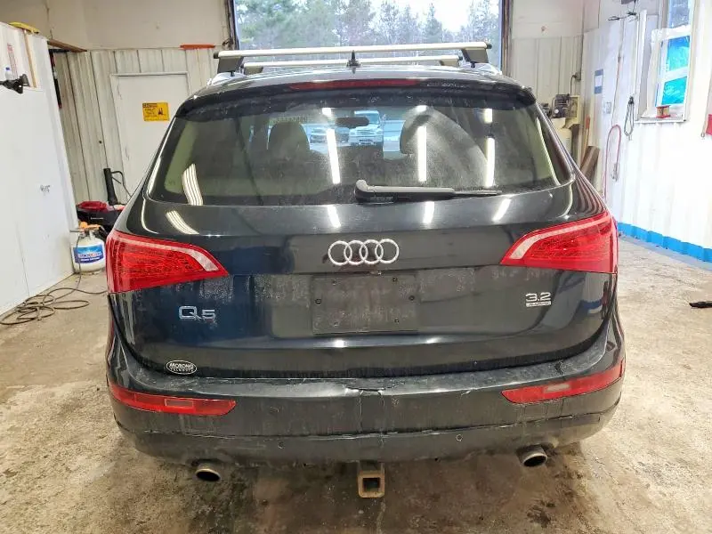2010 AUDI Q5 PREMIUM PLUS  