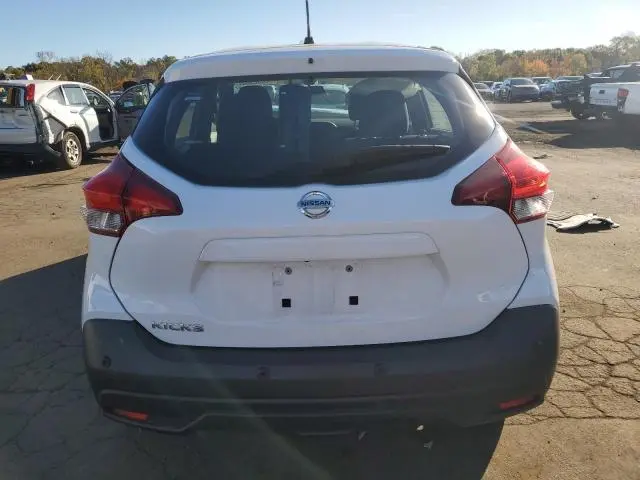 2020 NISSAN KICKS S  
