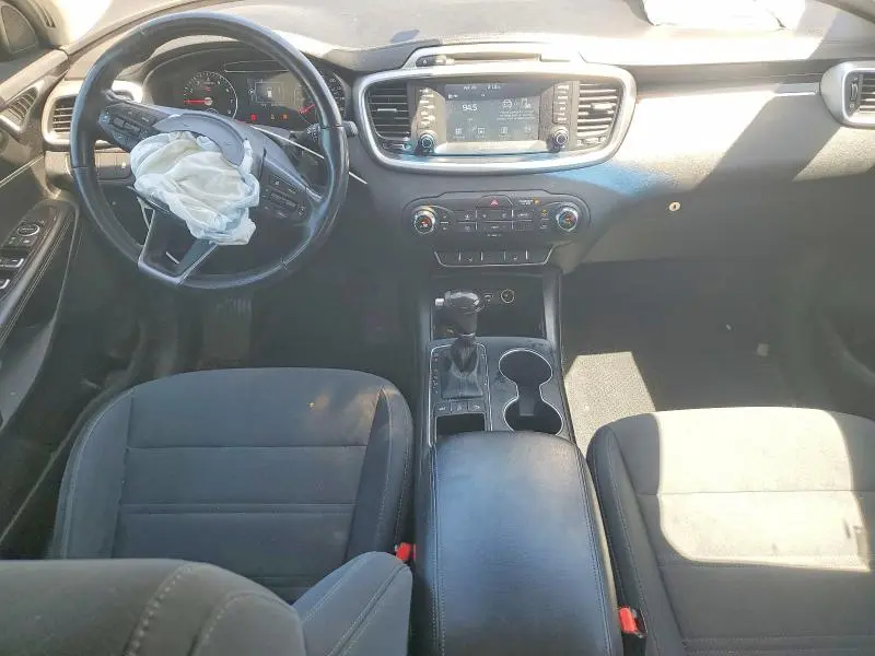 2018 KIA SORENTO LX  