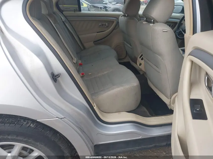 2013 FORD TAURUS SE