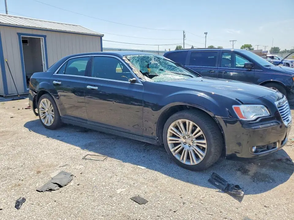 2011 CHRYSLER 300C   