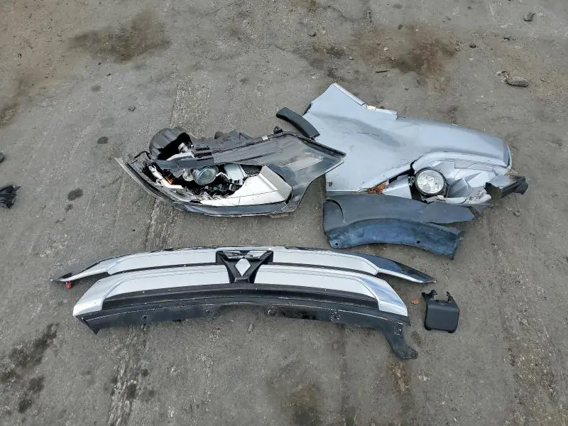 2016 MITSUBISHI OUTLANDER ES  