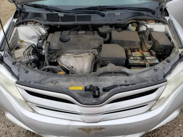2013 TOYOTA VENZA LE  