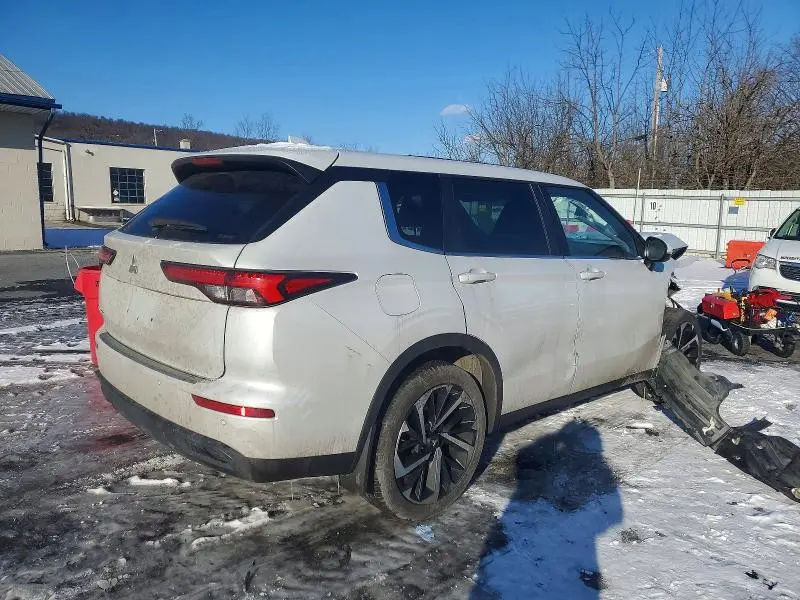 2022 MITSUBISHI OUTLANDER ES  