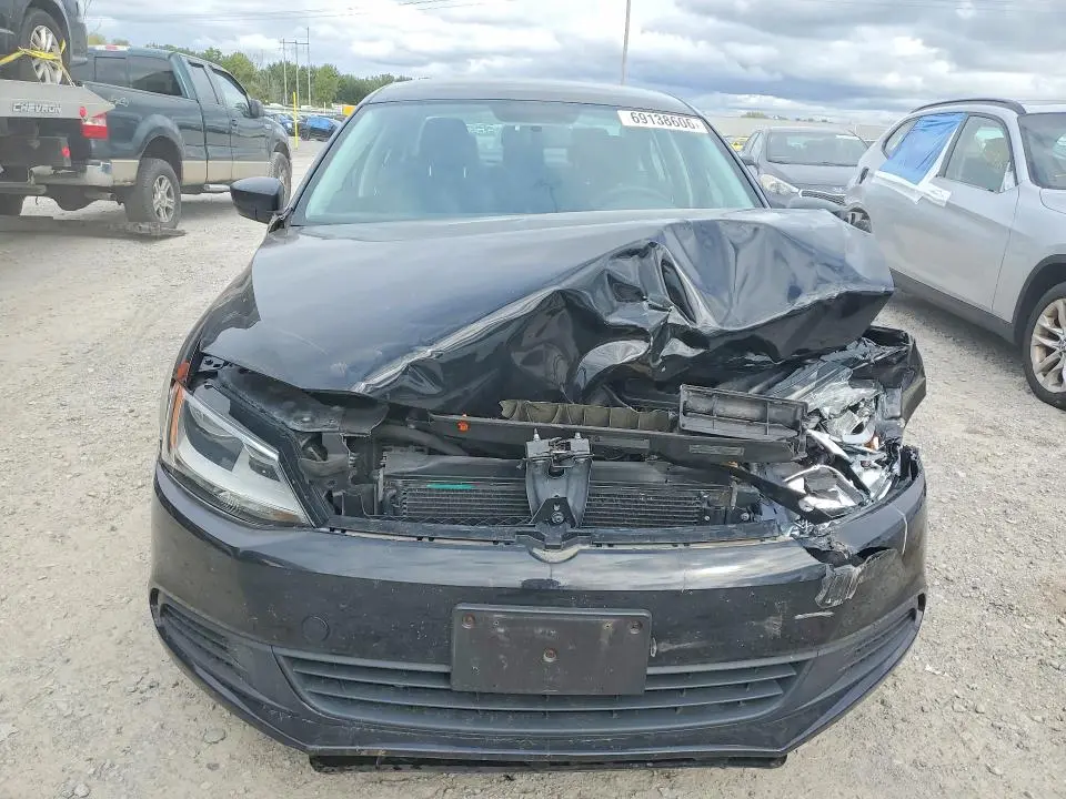 2013 VOLKSWAGEN JETTA BASE  