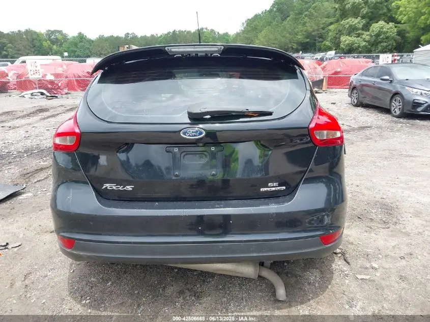 2016 FORD FOCUS SE