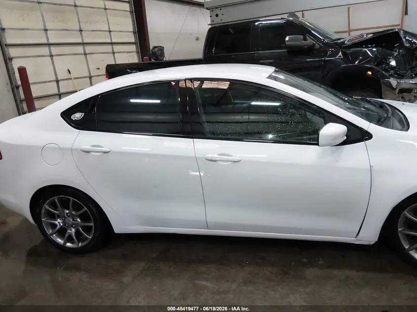 2015 DODGE DART SXT