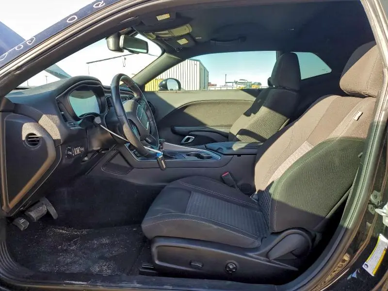 2021 DODGE CHALLENGER SXT  