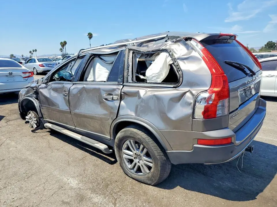 2011 VOLVO XC90 3.2  