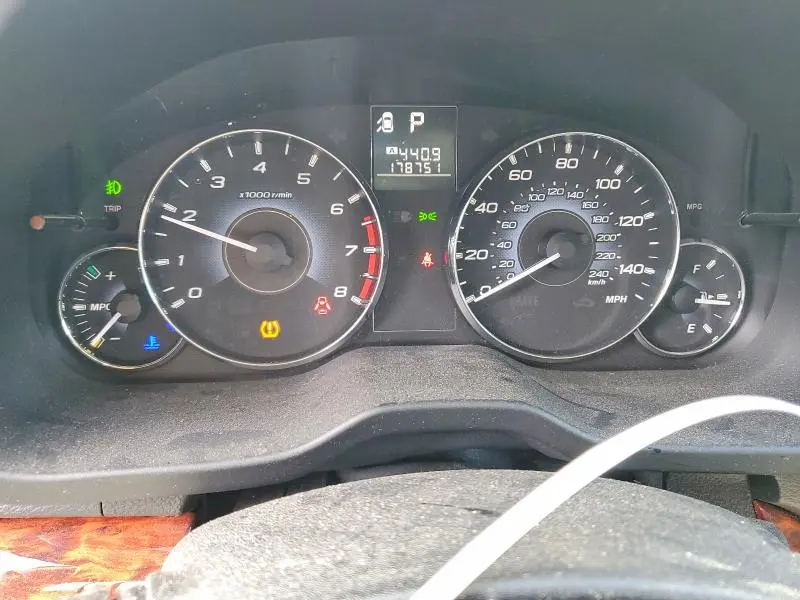 2010 SUBARU OUTBACK 2.5I LIMITED  