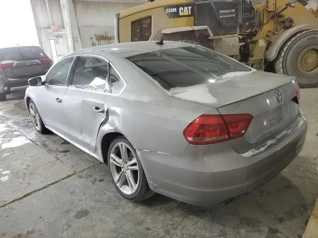 2014 VOLKSWAGEN PASSAT SE  