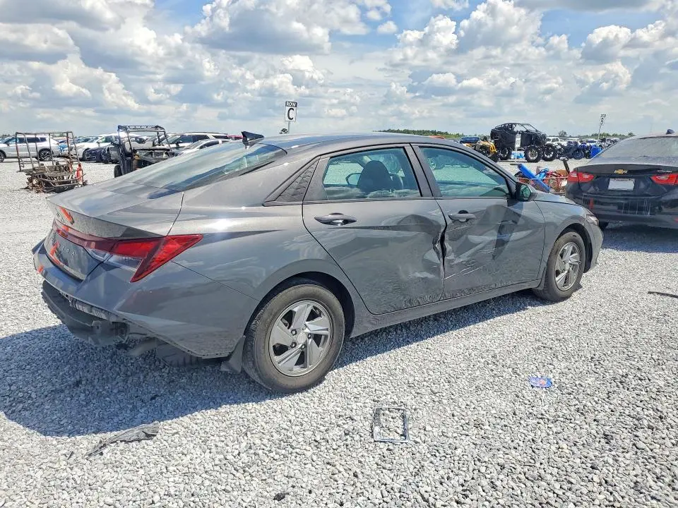 2024 HYUNDAI ELANTRA SE  