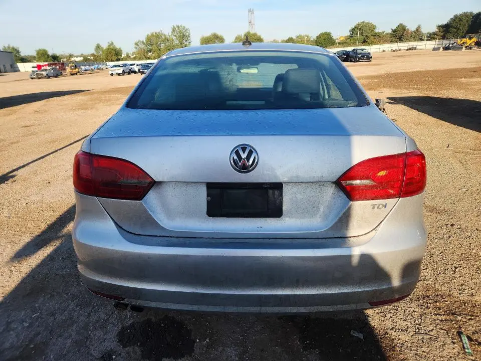 2013 VOLKSWAGEN JETTA TDI  
