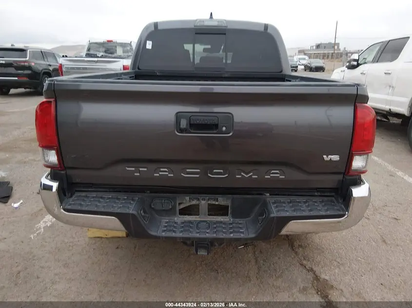 2019 TOYOTA TACOMA SR5 V6