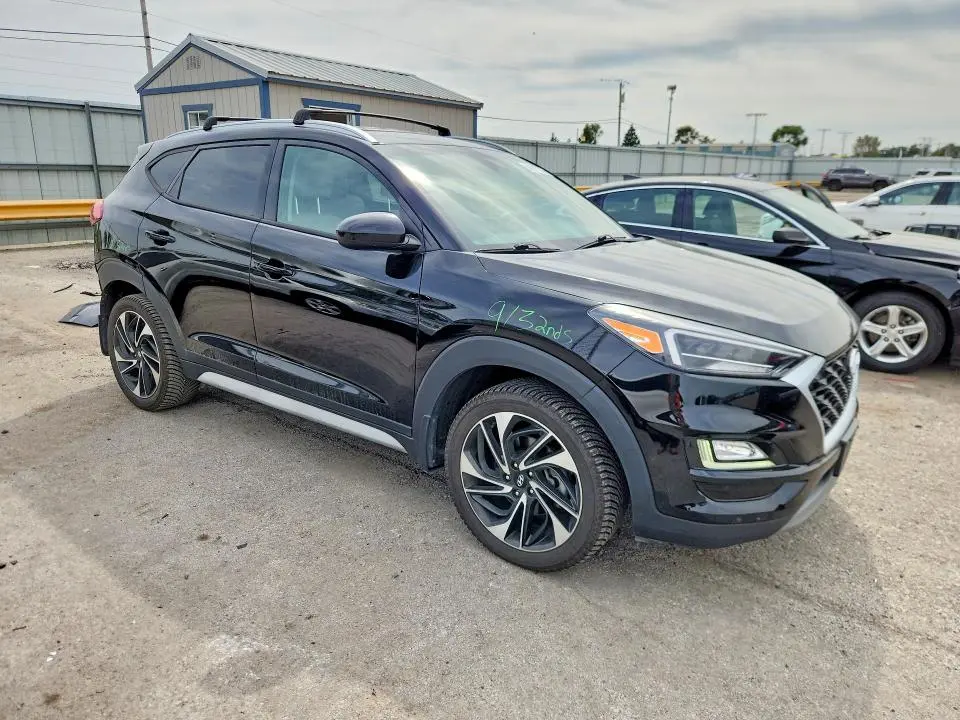 2021 HYUNDAI TUCSON SPORT  