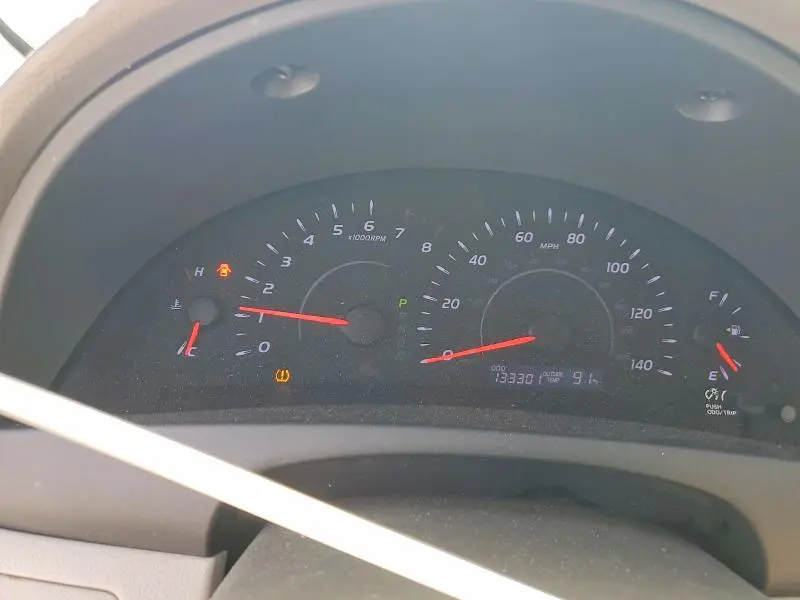 2011 TOYOTA CAMRY LE  