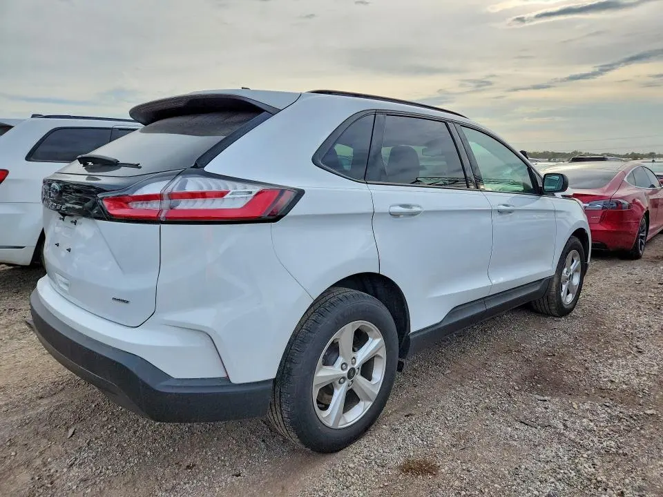 2023 FORD EDGE SE  