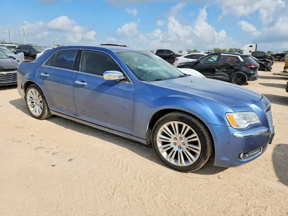 2011 CHRYSLER 300 LIMITED  