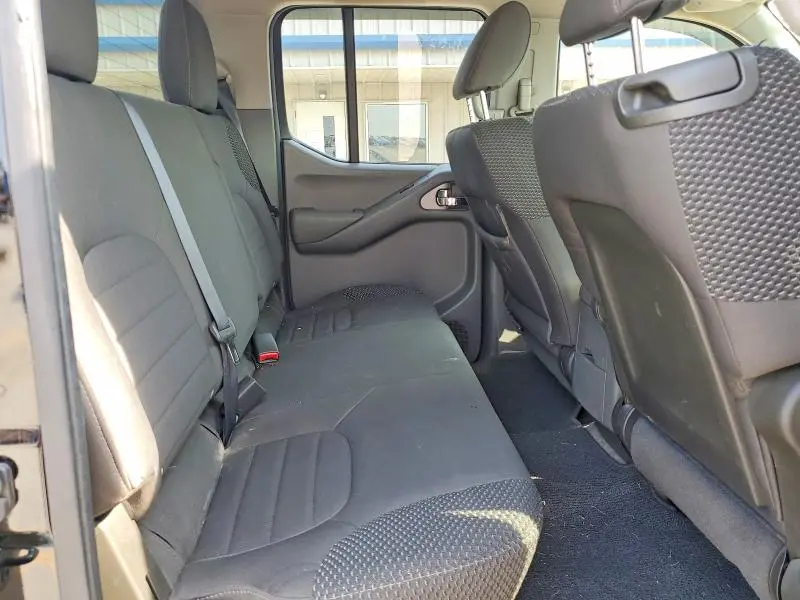 2012 NISSAN FRONTIER S  