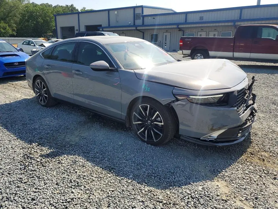 2025 HONDA ACCORD TOURING HYBRID  