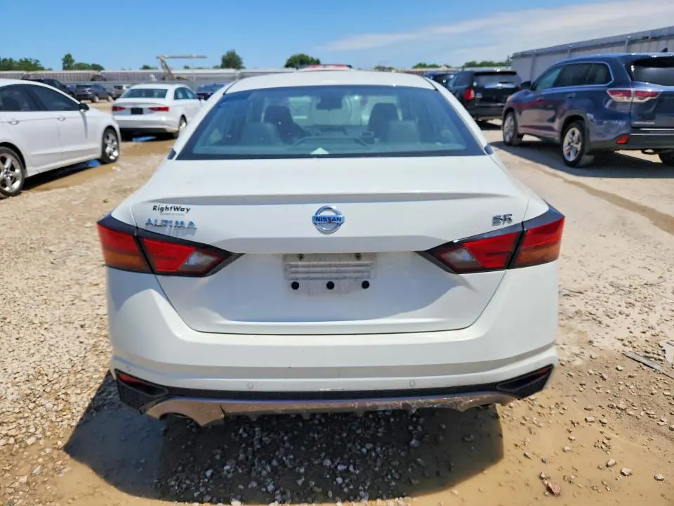2020 NISSAN ALTIMA SR  