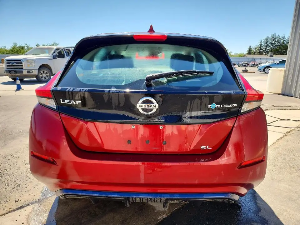 2018 NISSAN LEAF SL  