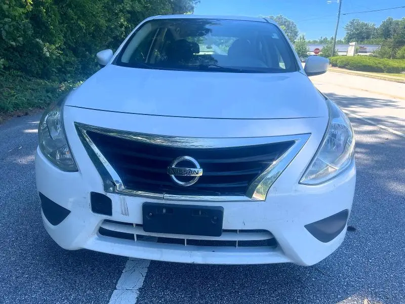 2018 NISSAN VERSA SV  