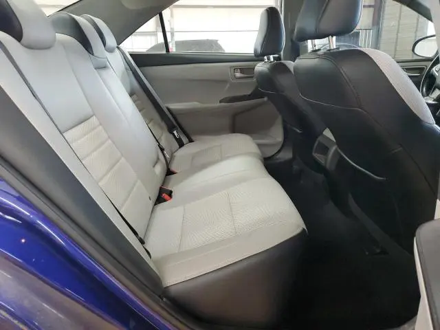 2016 TOYOTA CAMRY LE  
