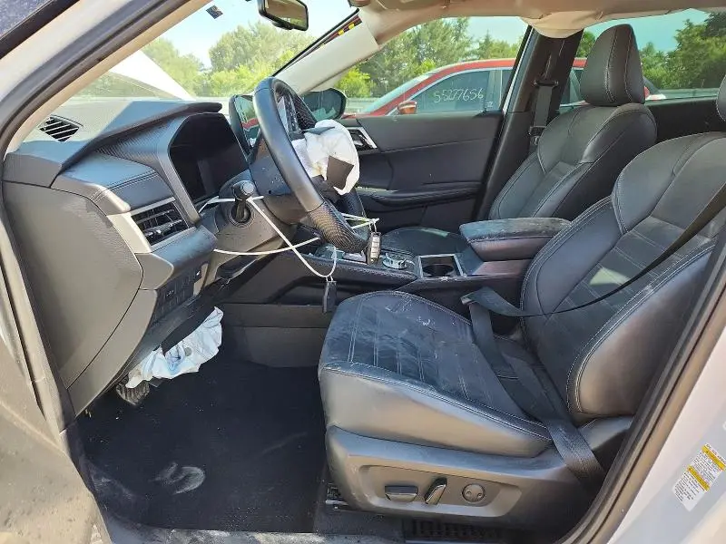 2023 MITSUBISHI OUTLANDER SE  