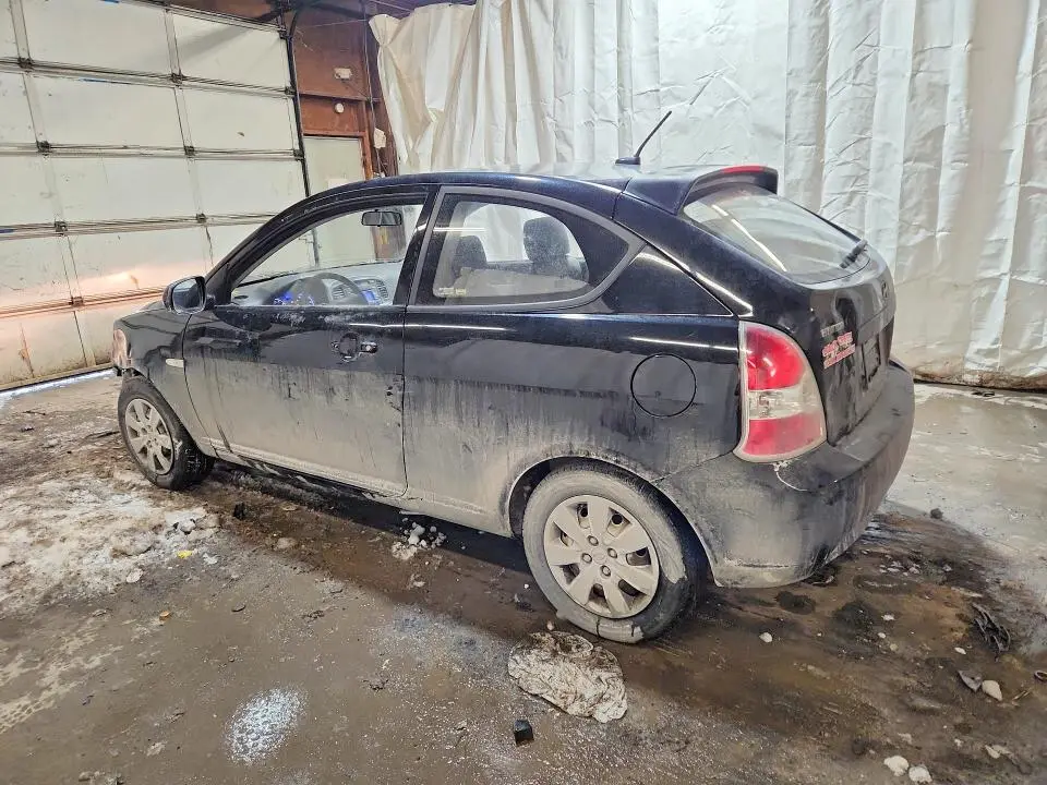 2011 HYUNDAI ACCENT GS  