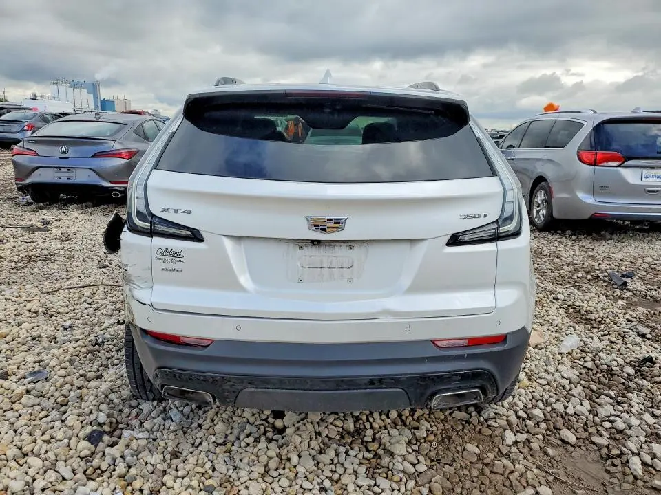 2020 CADILLAC XT4 SPORT  