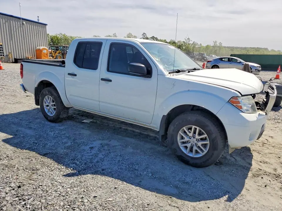 2018 NISSAN FRONTIER SV  