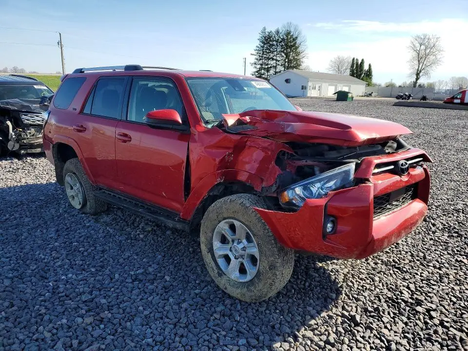 2021 TOYOTA 4RUNNER SR5  