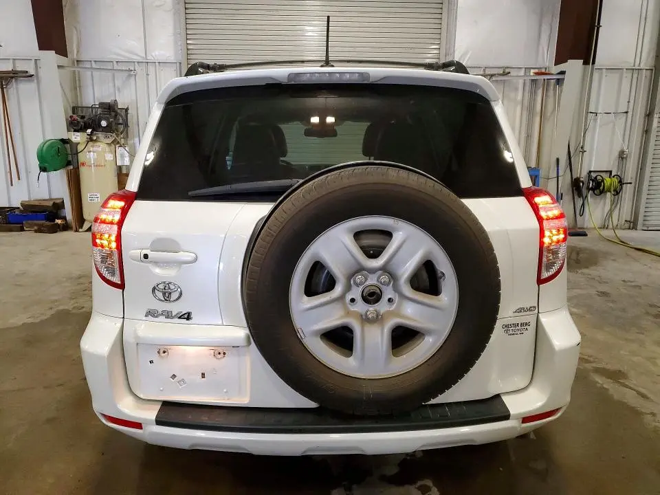 2012 TOYOTA RAV4 LIMITED  