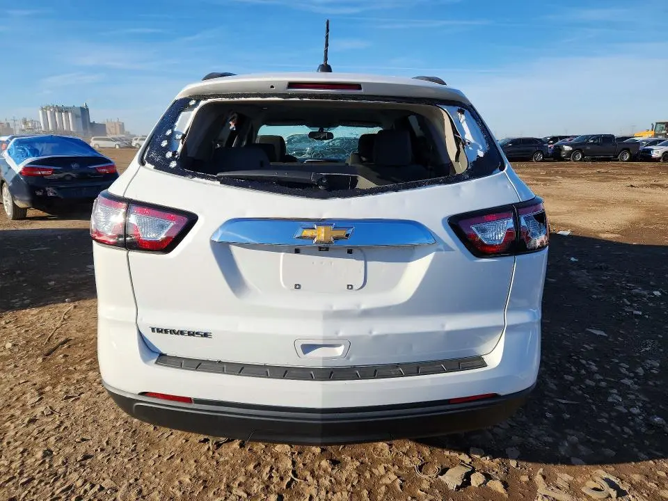2017 CHEVROLET TRAVERSE LS  