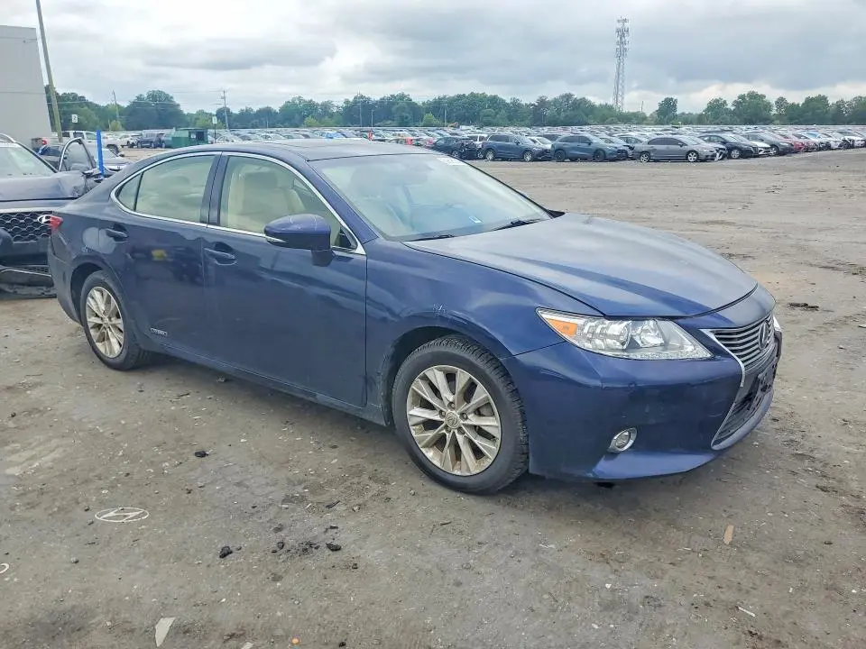 2015 LEXUS ES 300H  