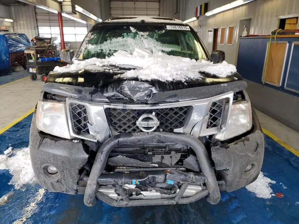 2010 NISSAN PATHFINDER S  