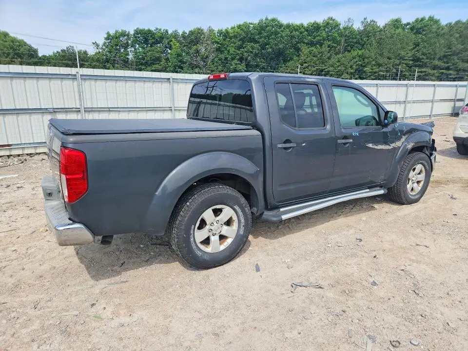 2010 NISSAN FRONTIER SE V6  