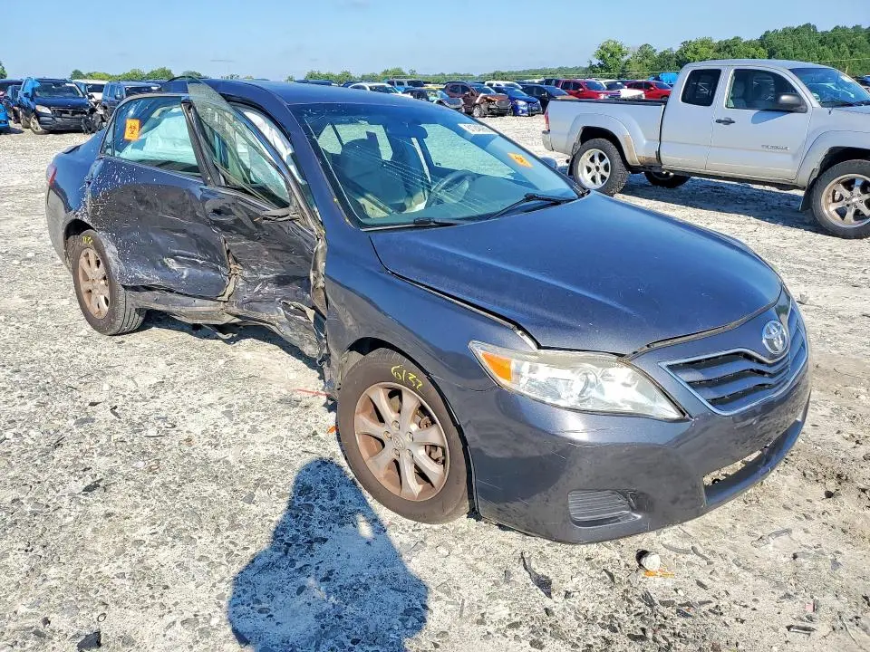 2010 TOYOTA CAMRY LE  