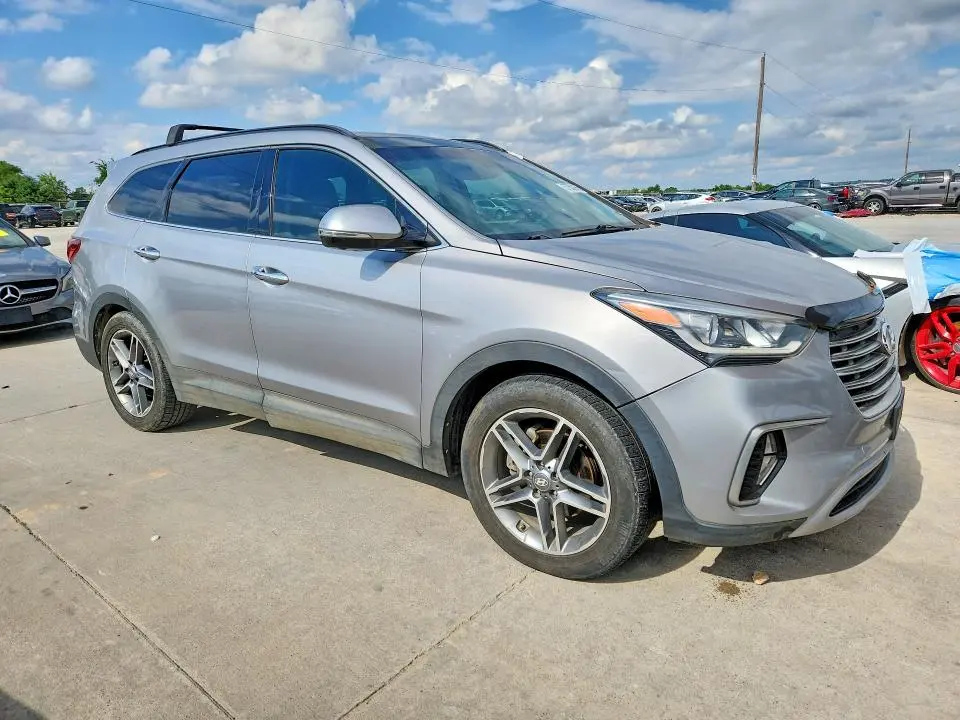 2017 HYUNDAI SANTA FE SE ULTIMATE  