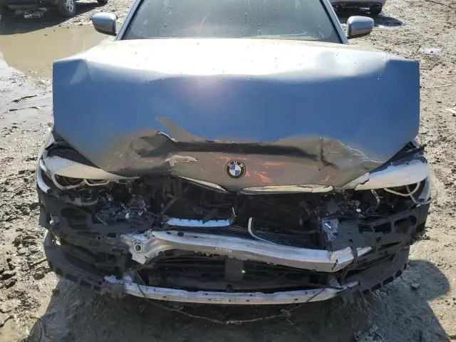 2019 BMW 530E 